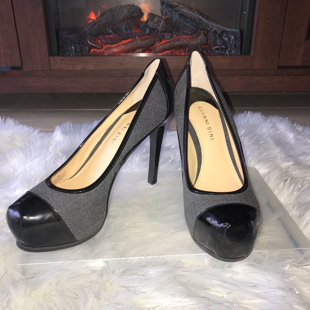 *Gianni Bini Grey/Black Platform Pump - Picture 2 of 8